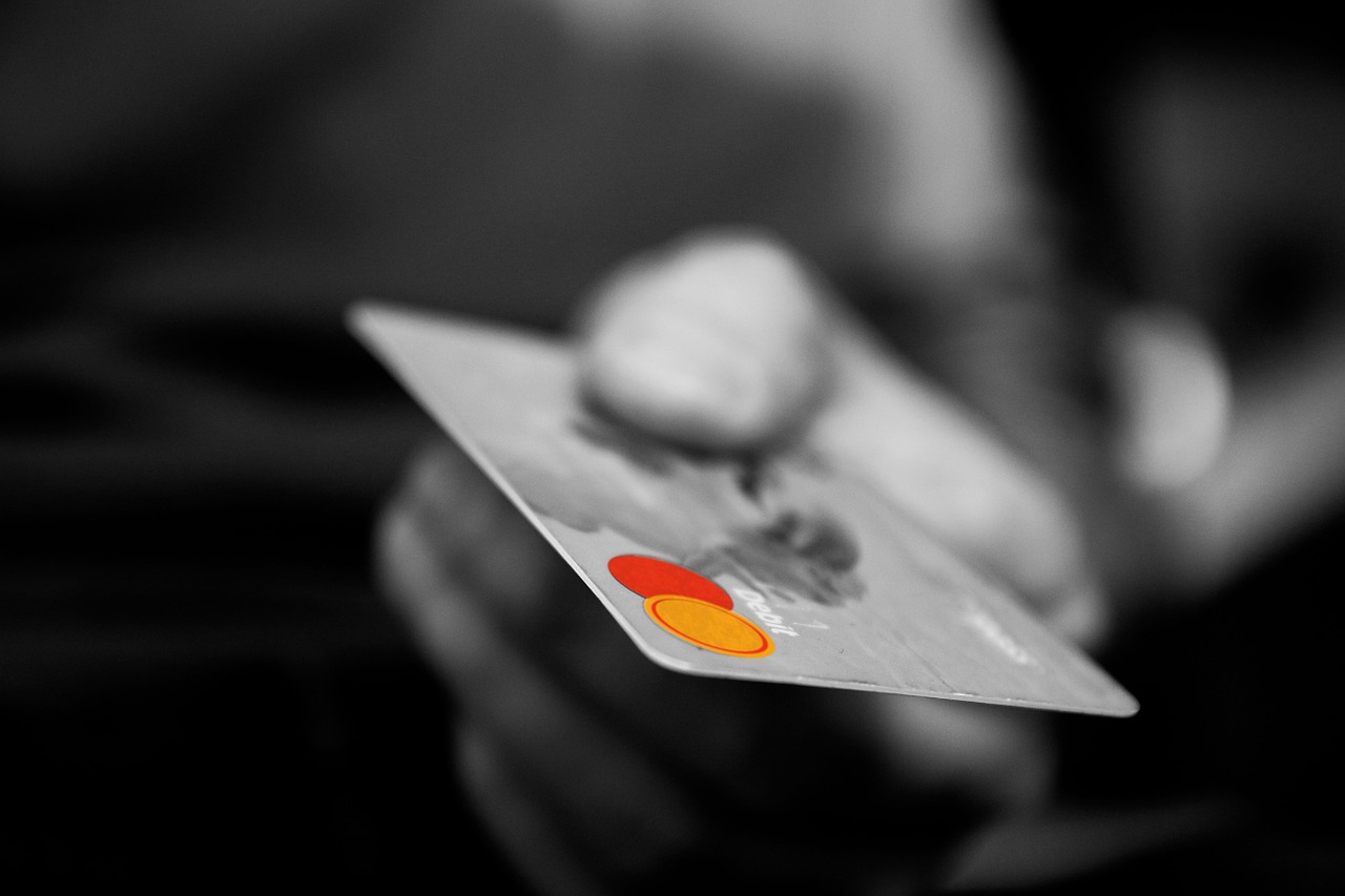 Płacenie kartą kredytową za granicą czyli na co warto uważać, płacąc kartą za granicą?
