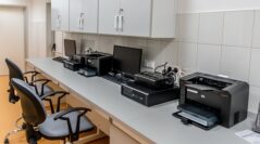 Klucz do efektywnego znakowania – drukarki termotransferowe i materiały eksploatacyjne